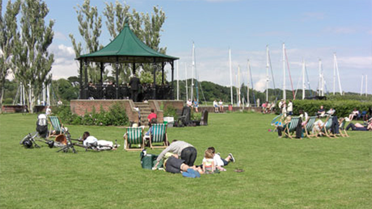 Lymington Bandstand at Bath Road